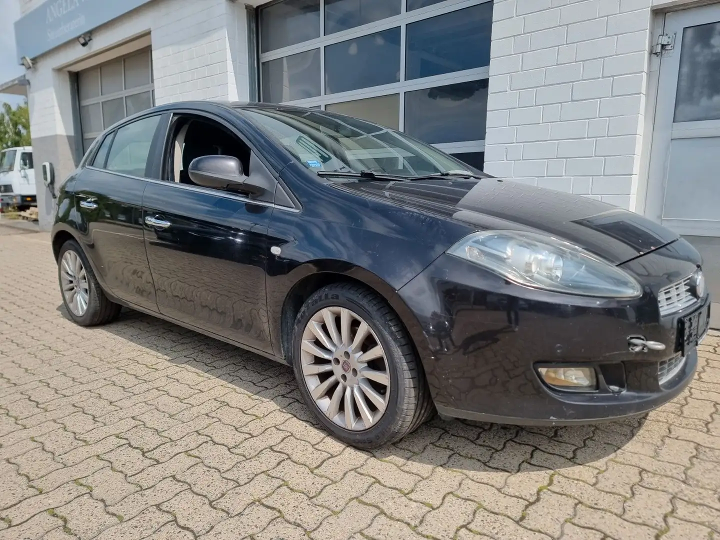 Fiat Bravo 1.6 16V Multijet Dynamic Automatik Black - 1