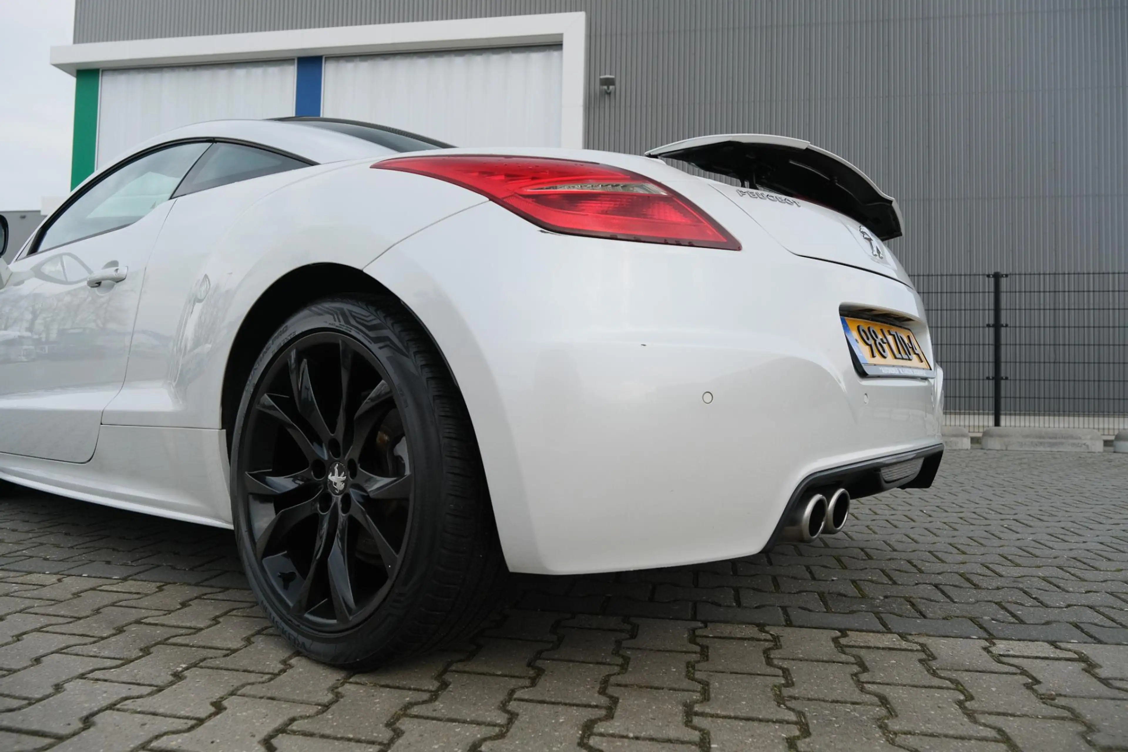 Peugeot RCZ 1.6 THP — photo 5