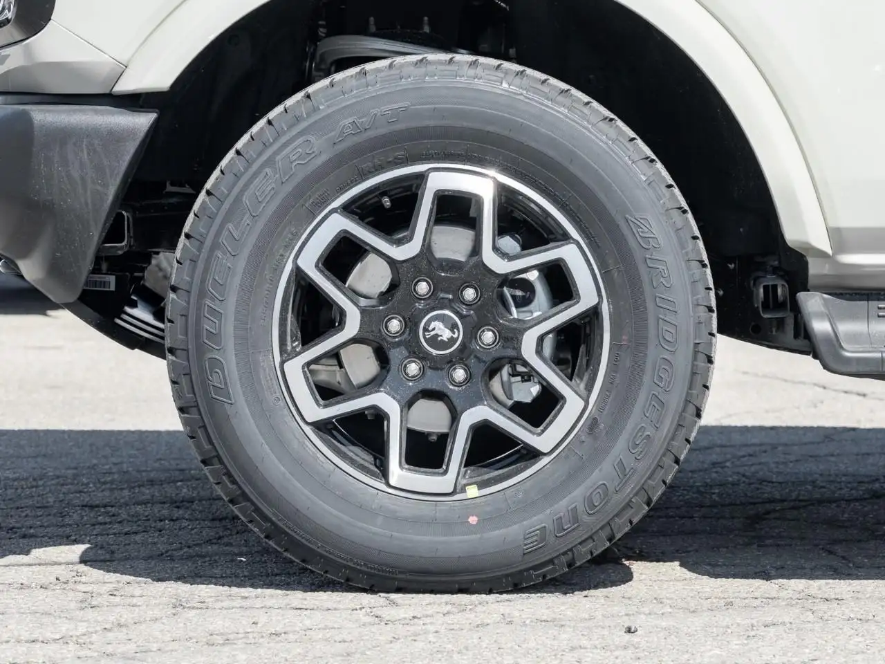 Ford Bronco снимка Ford Bronco