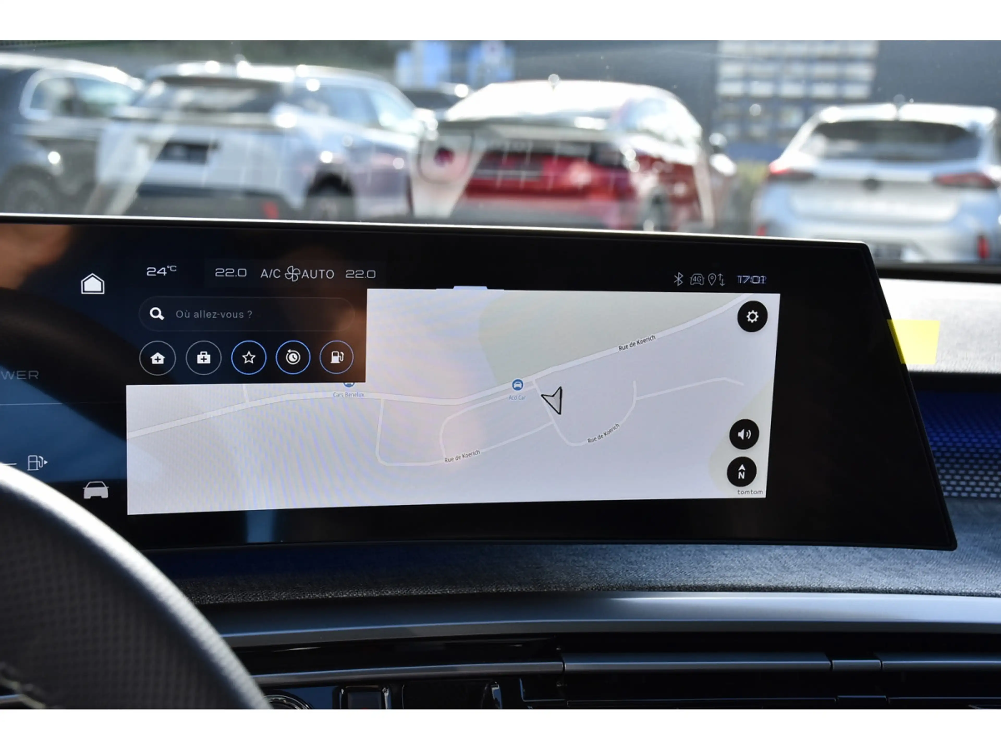 Peugeot 5008 Hybrid 145 GT Exclusive e-DCS6 PANO ACC CAM360 NEU — photo 11