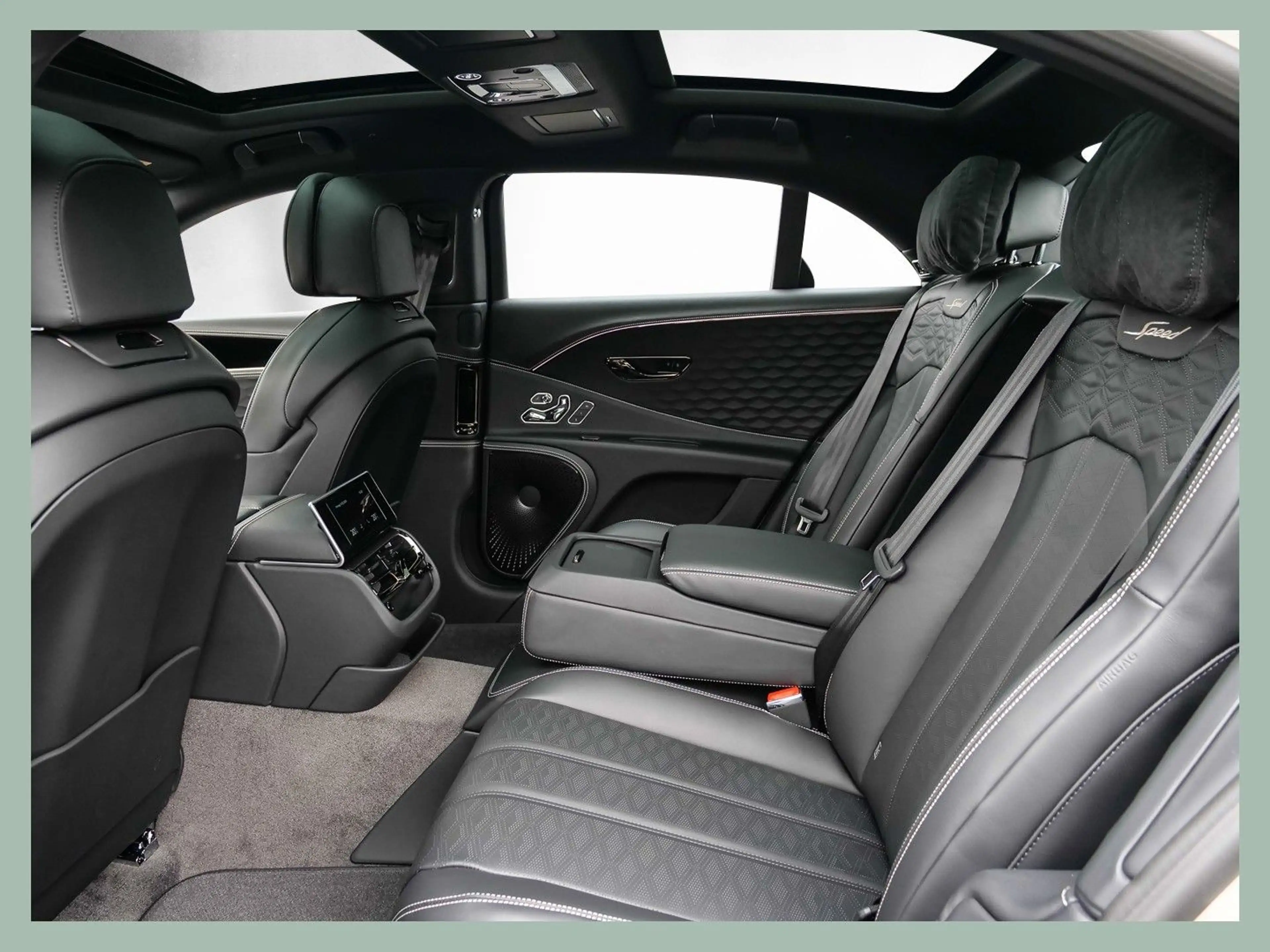 Bentley Flying Spur Speed // BENTLEY DÜSSELDORF — photo 15
