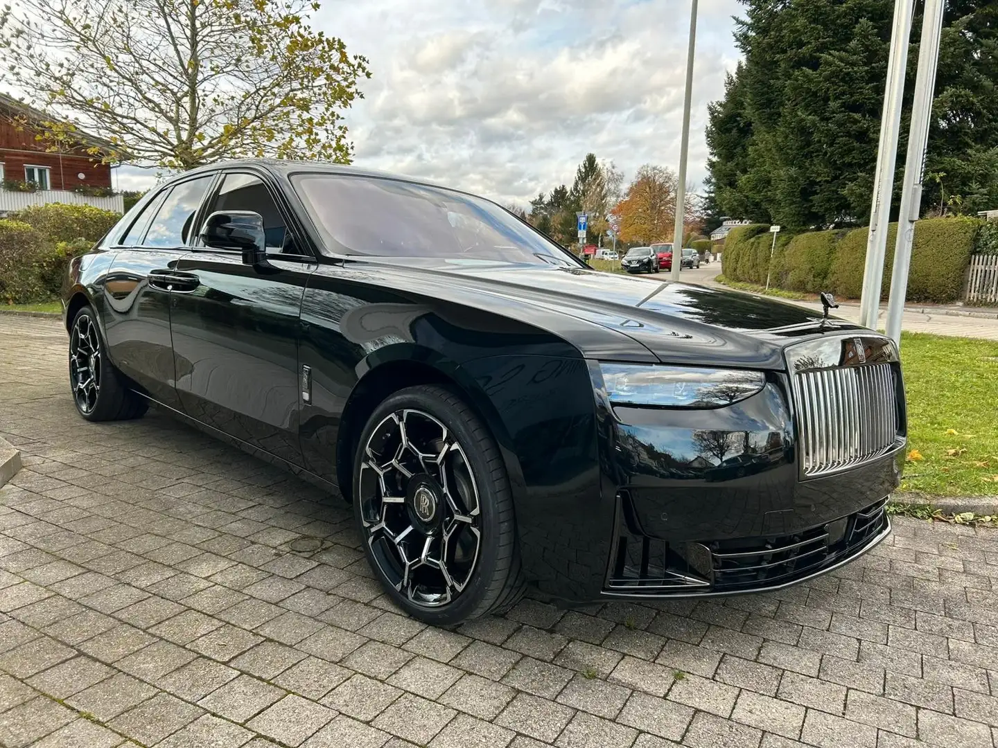 Rolls-Royce Ghost Black Badge Ghost Schwarz - 1