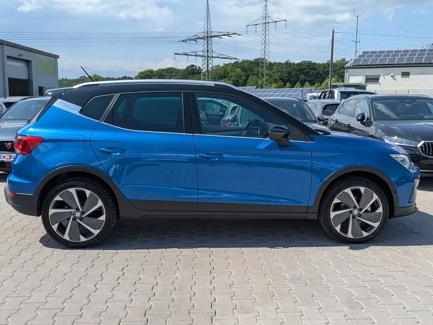 SEAT Arona 1.0 TSI FR DSG AHK*ACC*LED*APP*DAB*KAMERA Blau - 2