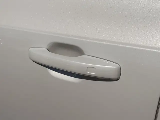 Volvo XC90 view 10