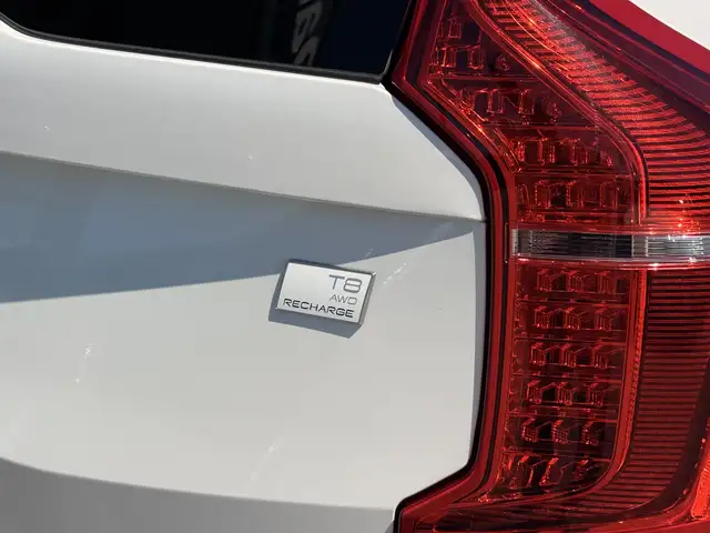 Volvo XC90 view 17