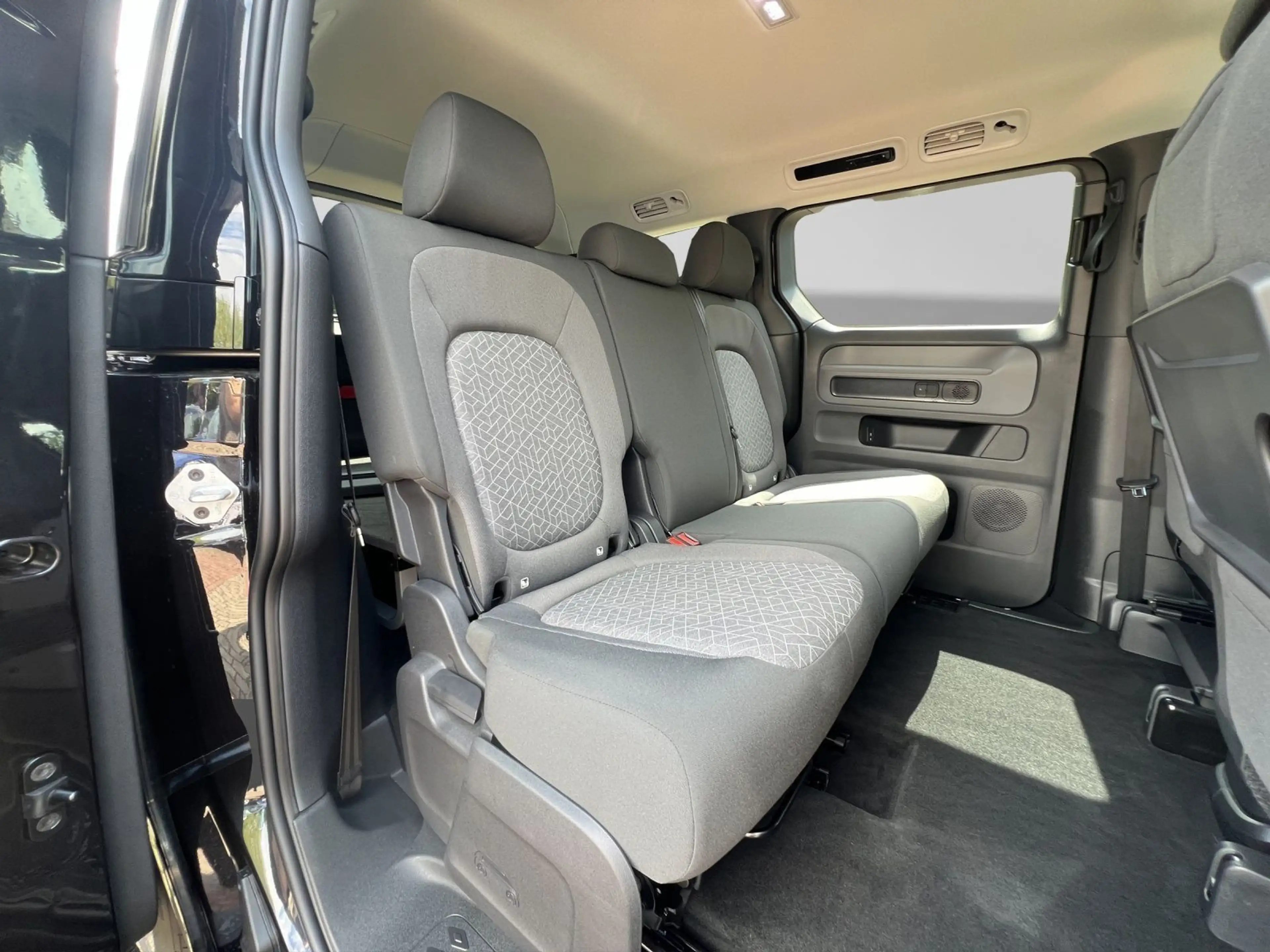 Volkswagen ID. Buzz ID.Buzz GOAL LM21 ACC eKLAPPE KAMERA NAVIPRO — photo 8