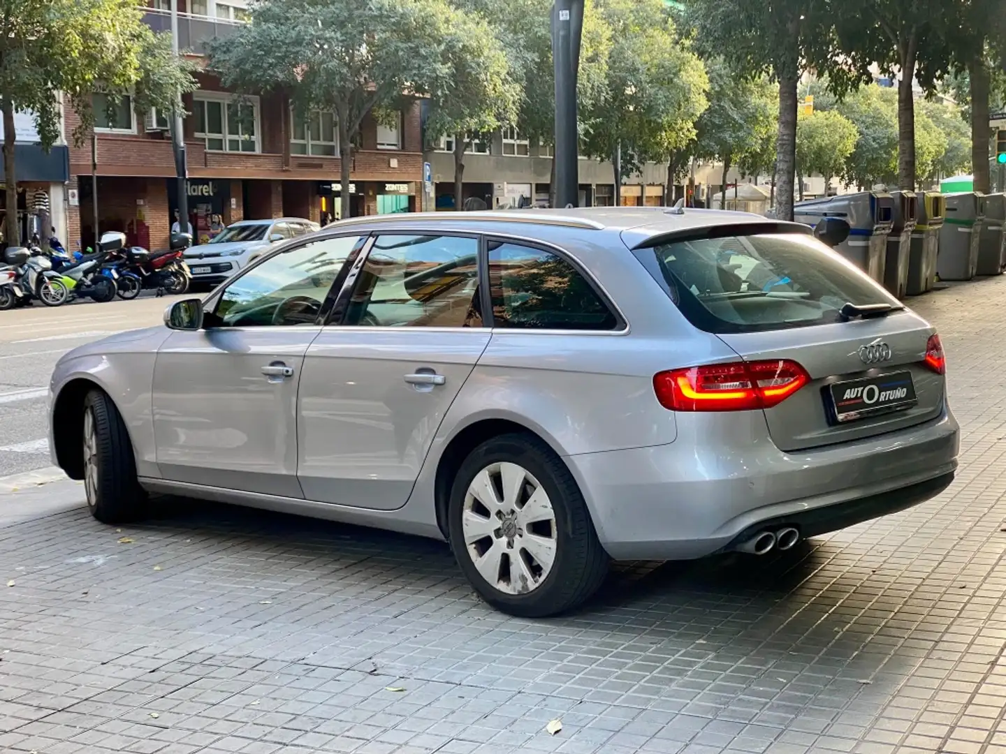 Audi A4 Avant 2.0TDI CD 150 (4.75) Plateado - 2