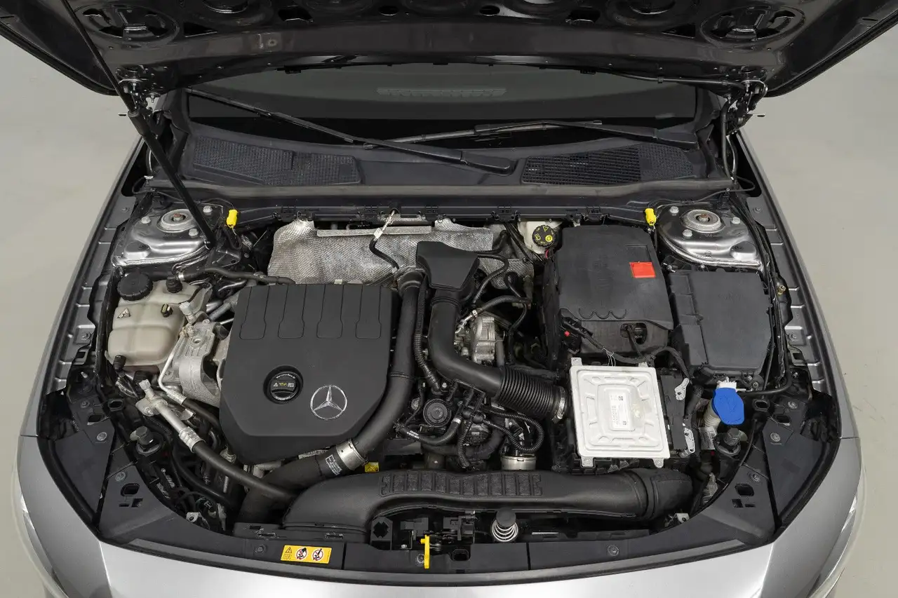 Mercedes-Benz A-Class AMG Line, миниатюра 7