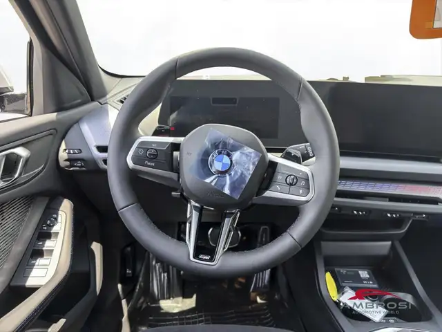 BMW 1 Series view 14