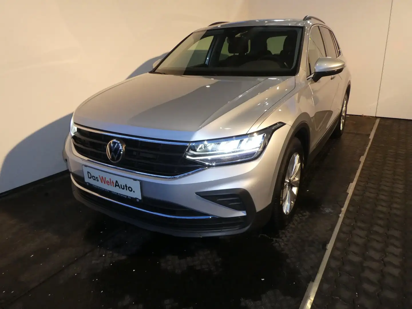 Volkswagen Tiguan Life TDI Silber - 1