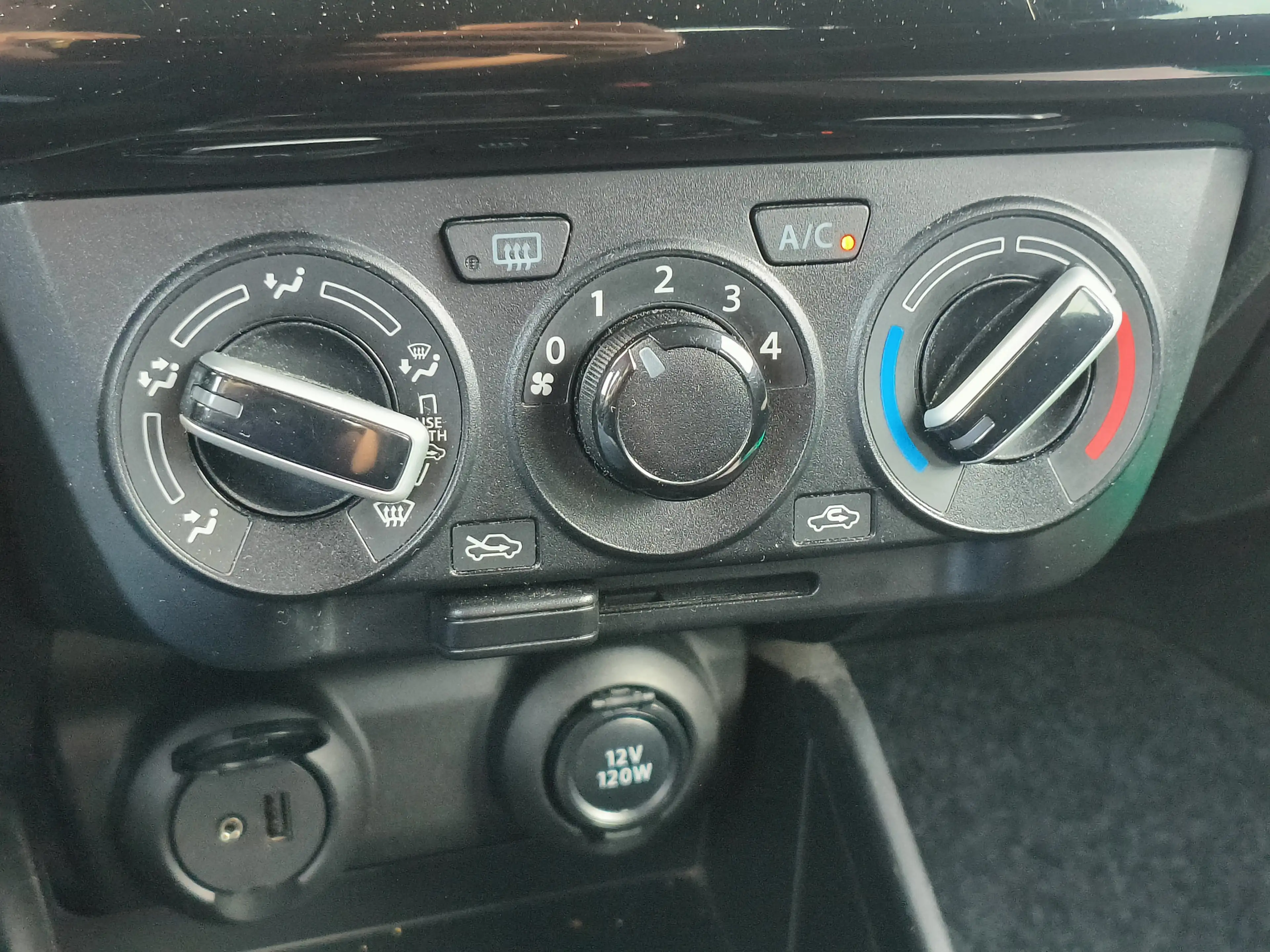 Suzuki Swift 1.2 Select Smart Hybrid uit 2021 Rijklaar + 12 maa — photo 21