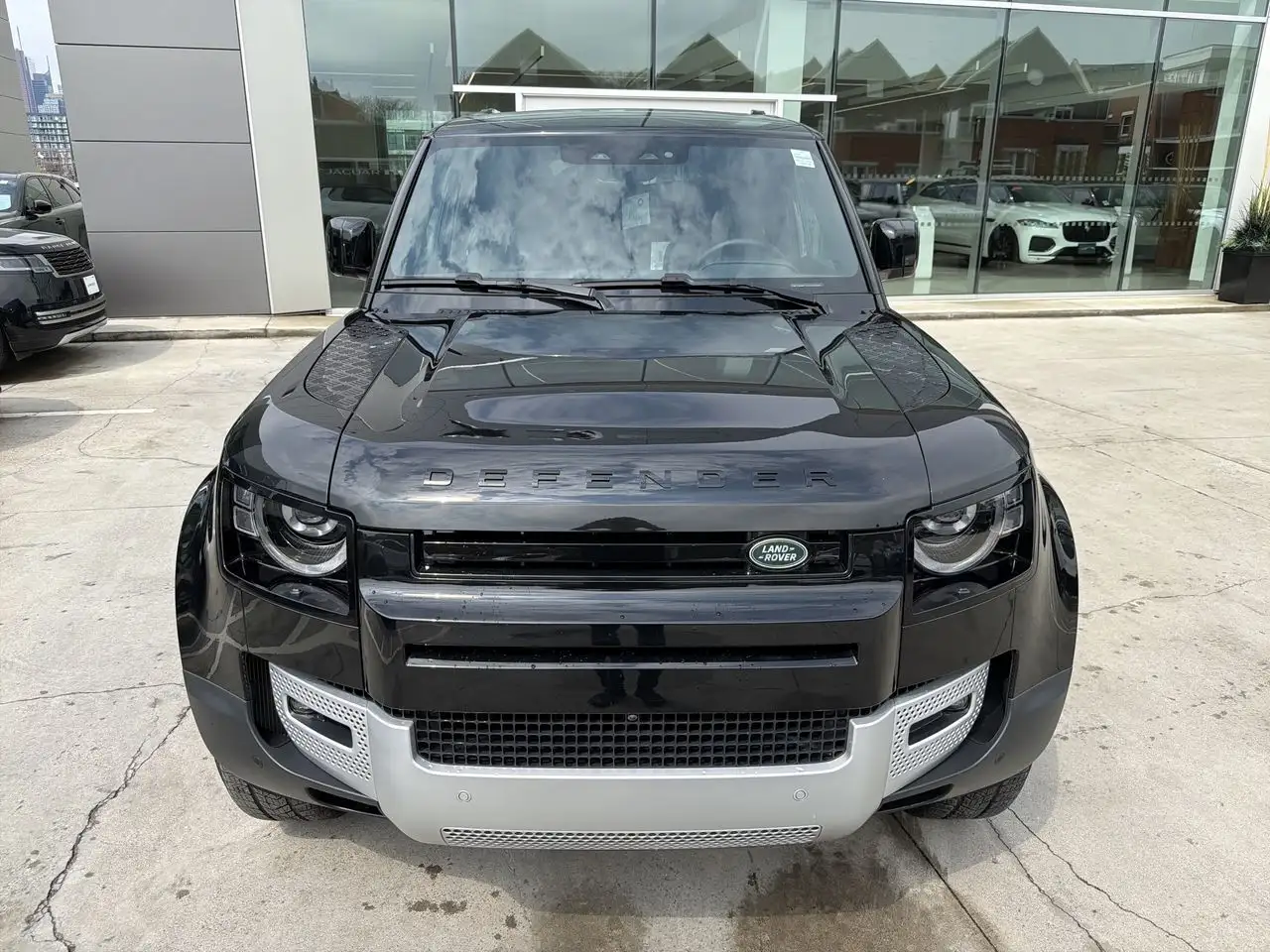 Land Rover Defender снимка Land Rover Defender
