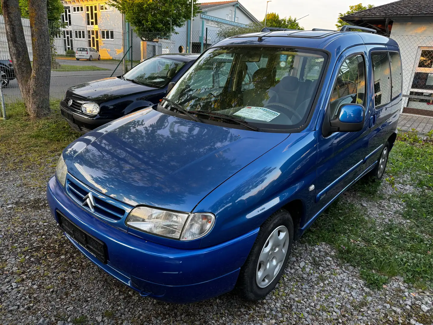Citroen Berlingo Multispace 1.4i Blau - 1
