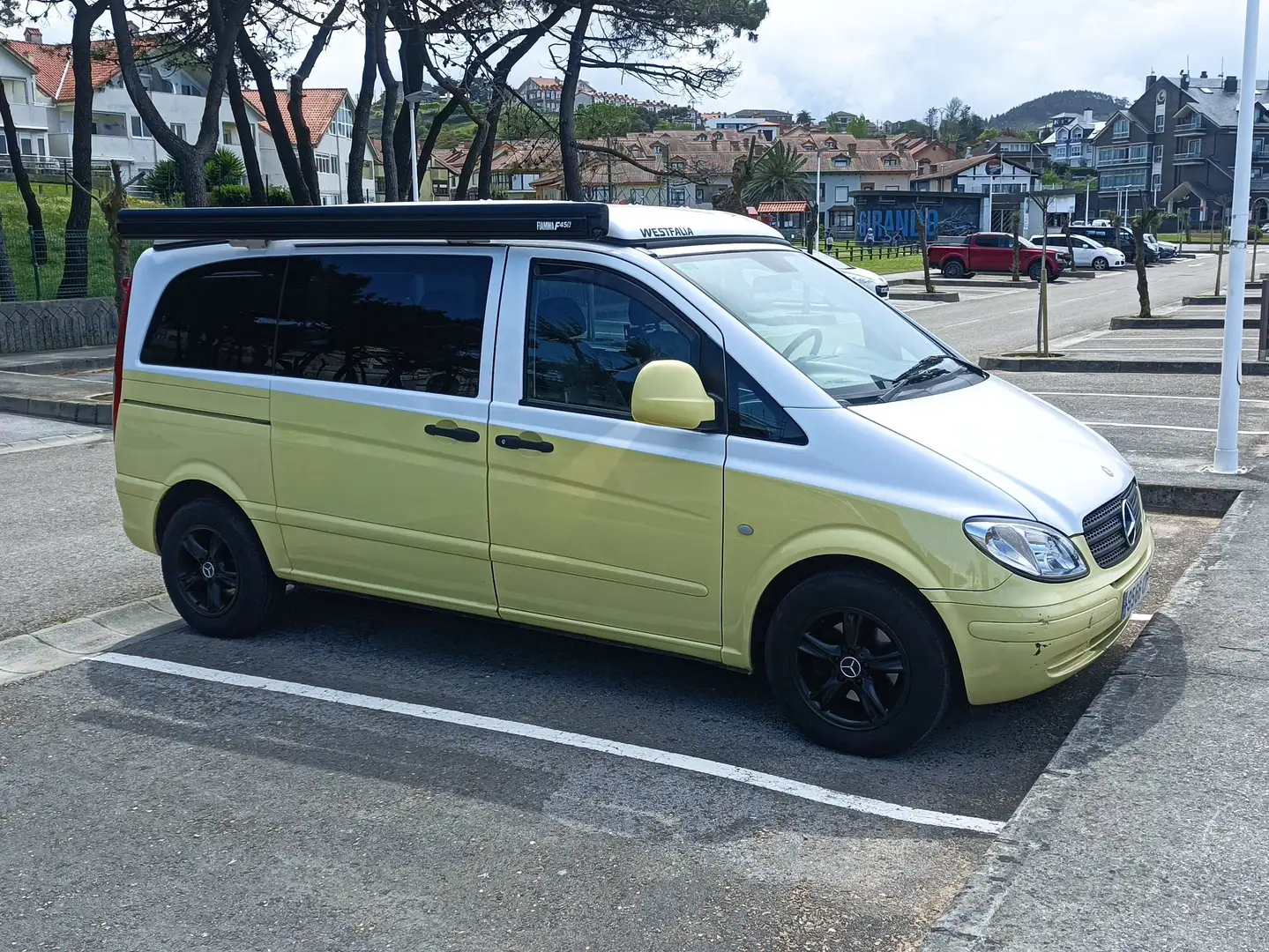 Mercedes-Benz Vito Vito CDI 111 autobús Amarillo - 2