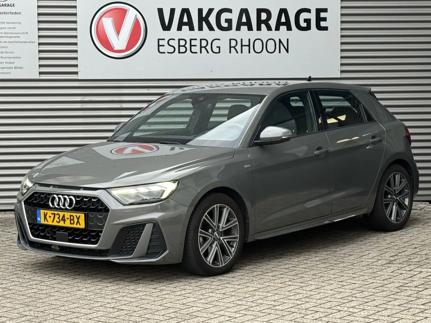Audi A1 Sportback 30 TFSI Pro Line 2x S-LINE NAVI,LED,CRUI Grijs - 1