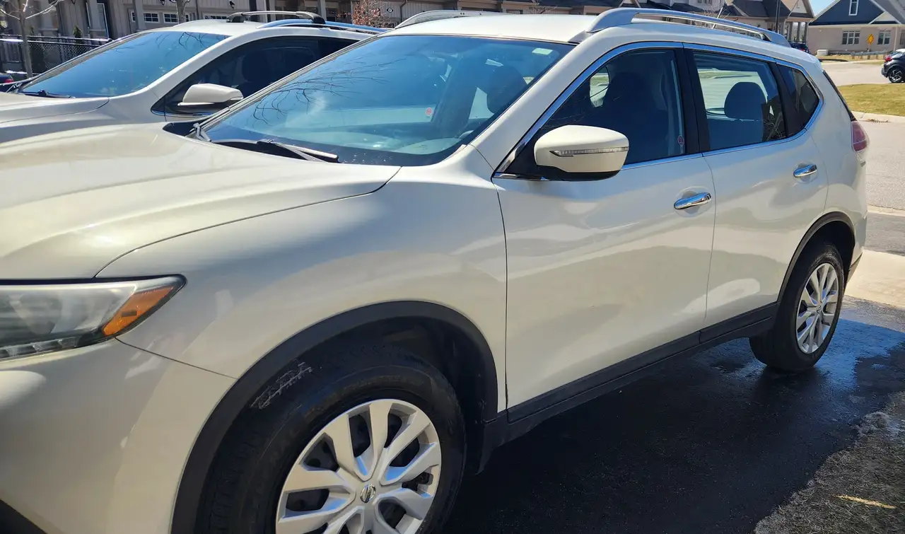 Nissan Rogue снимка Nissan Rogue