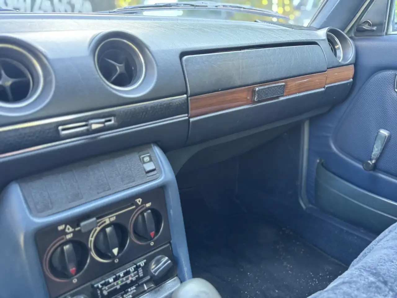 Mercedes-Benz 230, foto 12