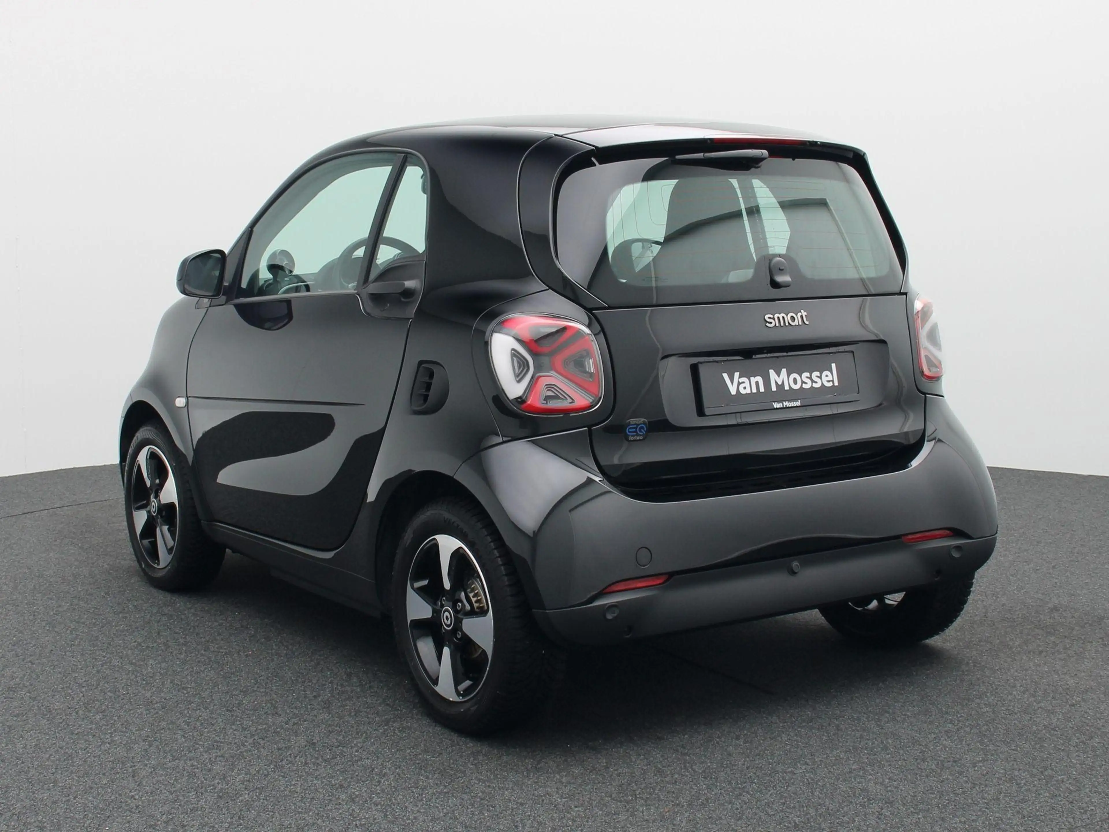 smart forTwo coupé EQ Comfort — photo 2
