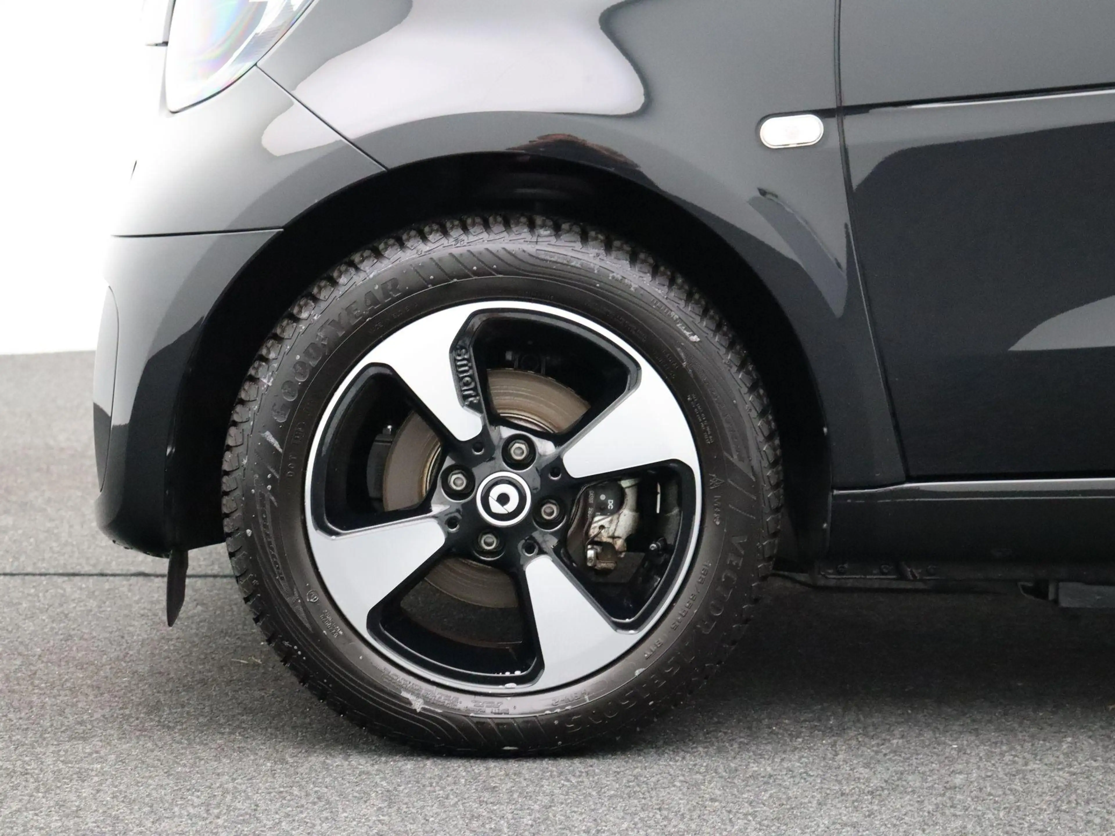 smart forTwo coupé EQ Comfort — photo 7