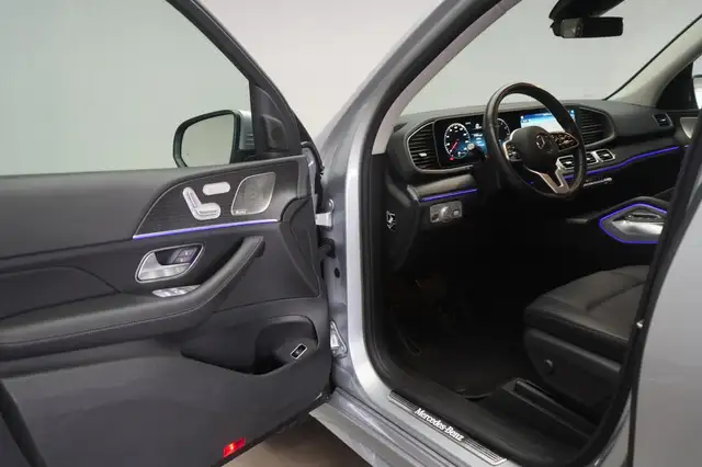 Mercedes-Benz Gle Class view 12