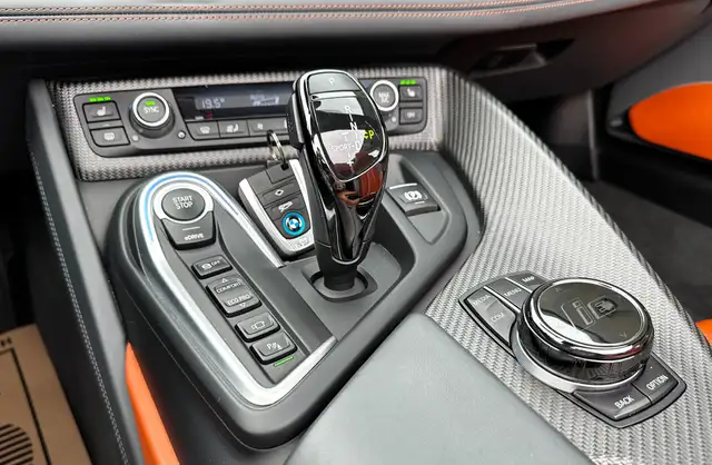 BMW i8 Roadster Ansicht 34