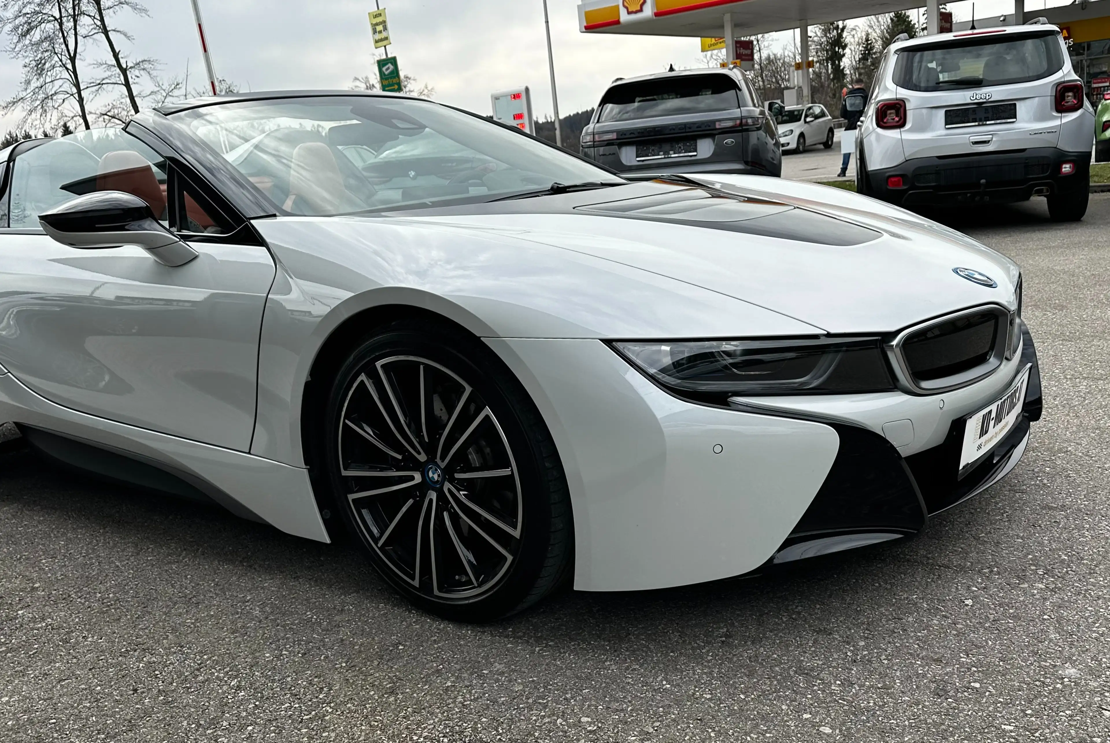 BMW i8 Roadster *HUD*Navi*RFK*SHZ* — photo 4