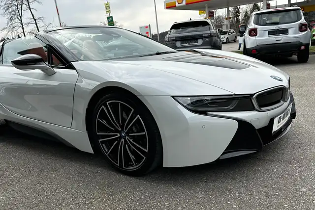 BMW i8 Roadster Ansicht 4