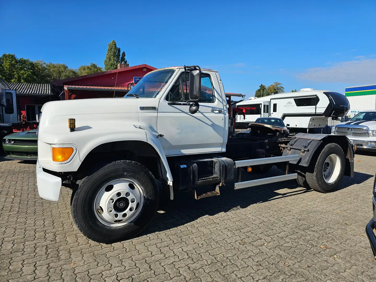 Ford F800 8,3 Cummins 1995 TÜV NEU - 1