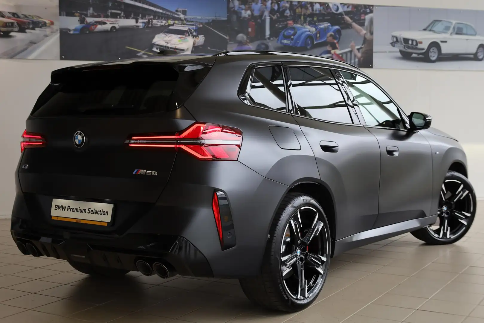 BMW X3 M50 | M Sportpakket Pro | Premium Pack | Professio Grijs - 2