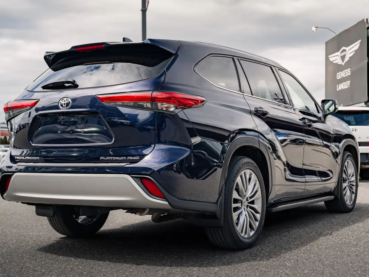 Toyota Highlander photo Toyota Highlander