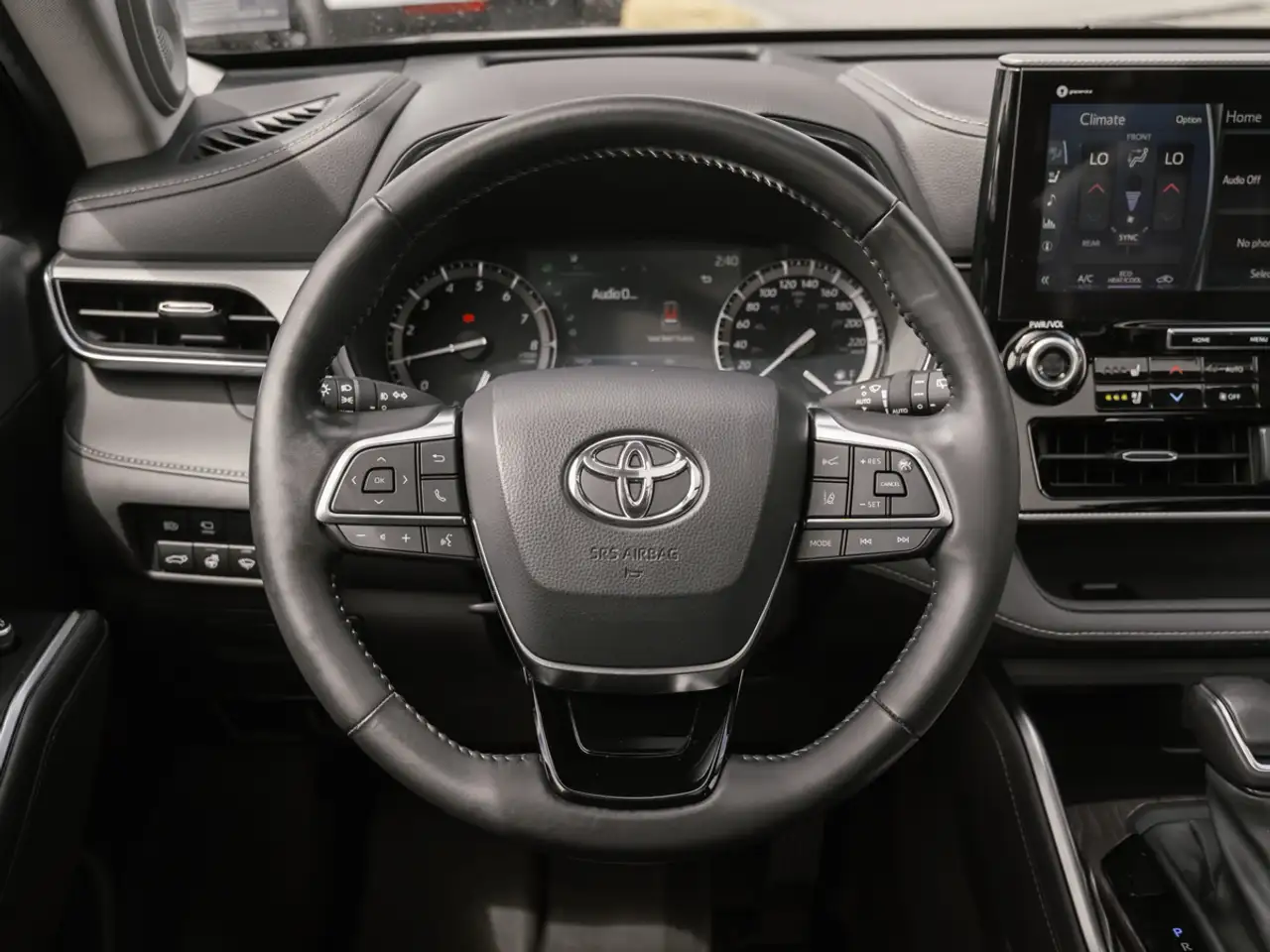 Toyota Highlander photo Toyota Highlander