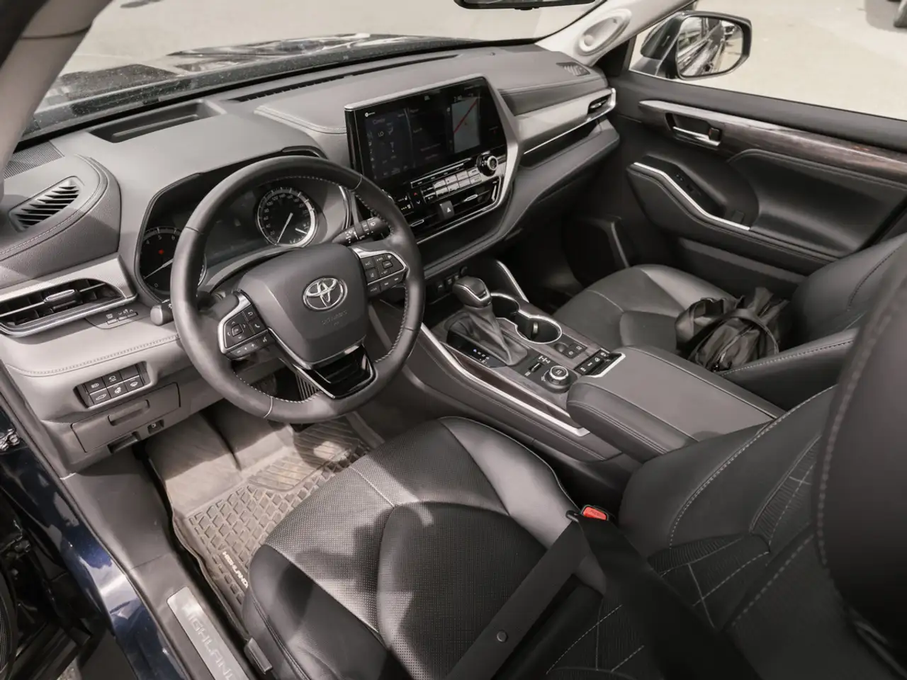 Toyota Highlander photo Toyota Highlander