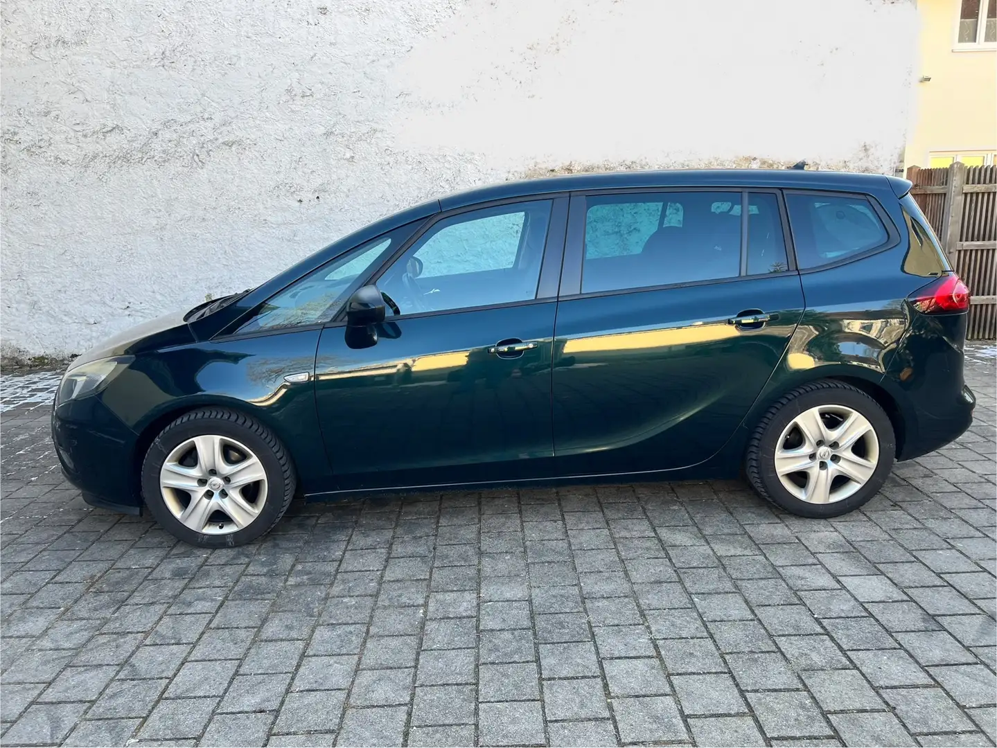 Opel Zafira Tourer Zafira Tourer 1.4 Turbo ecoFLEX Start/Stop drive Зелёный - 1