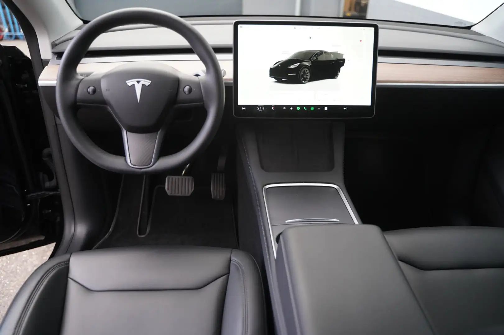 Tesla Model Y Long Range AWD *20-Zoll* Noir - 2