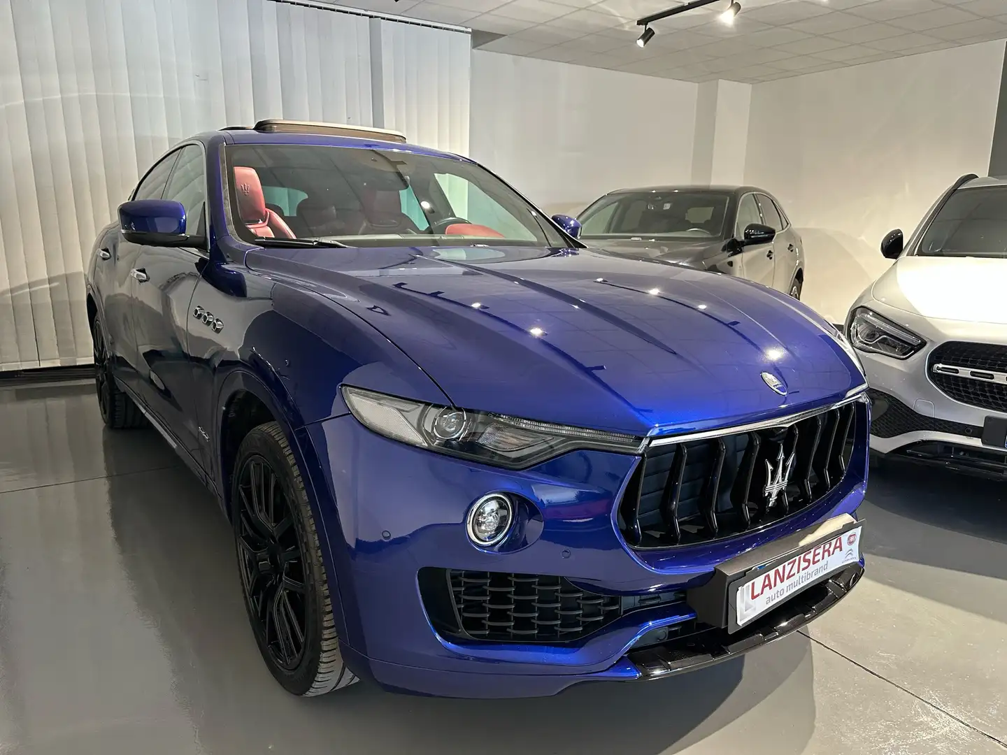Maserati Levante 3.0 V6 Gransport 250cv auto Blu/Azzurro - 2