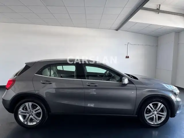 Mercedes-Benz Gla view 8