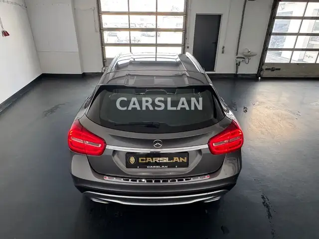 Mercedes-Benz Gla view 14