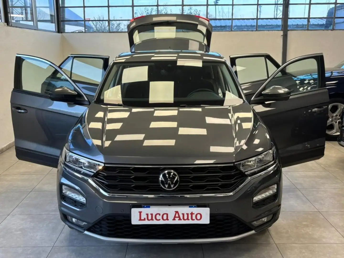 Volkswagen T-Roc 1.0 TSI 110CV *TAGLIANDI CERTIF.*NAVIGATORE*BIZONA Grigio - 1