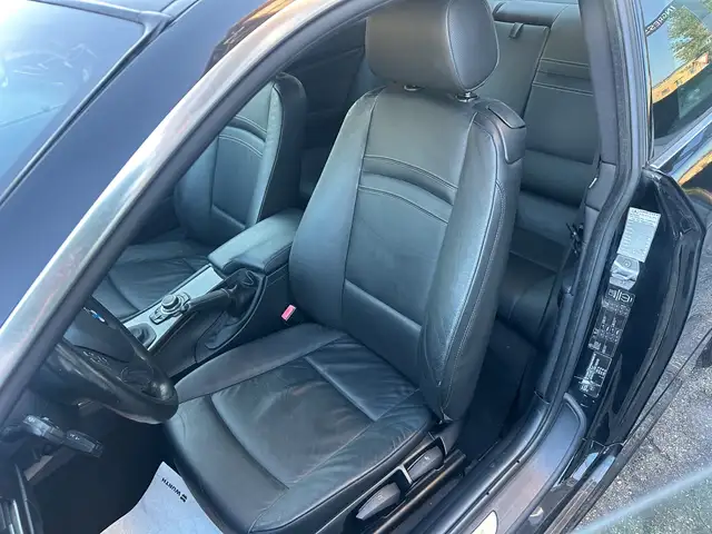 BMW 3 Series view 6