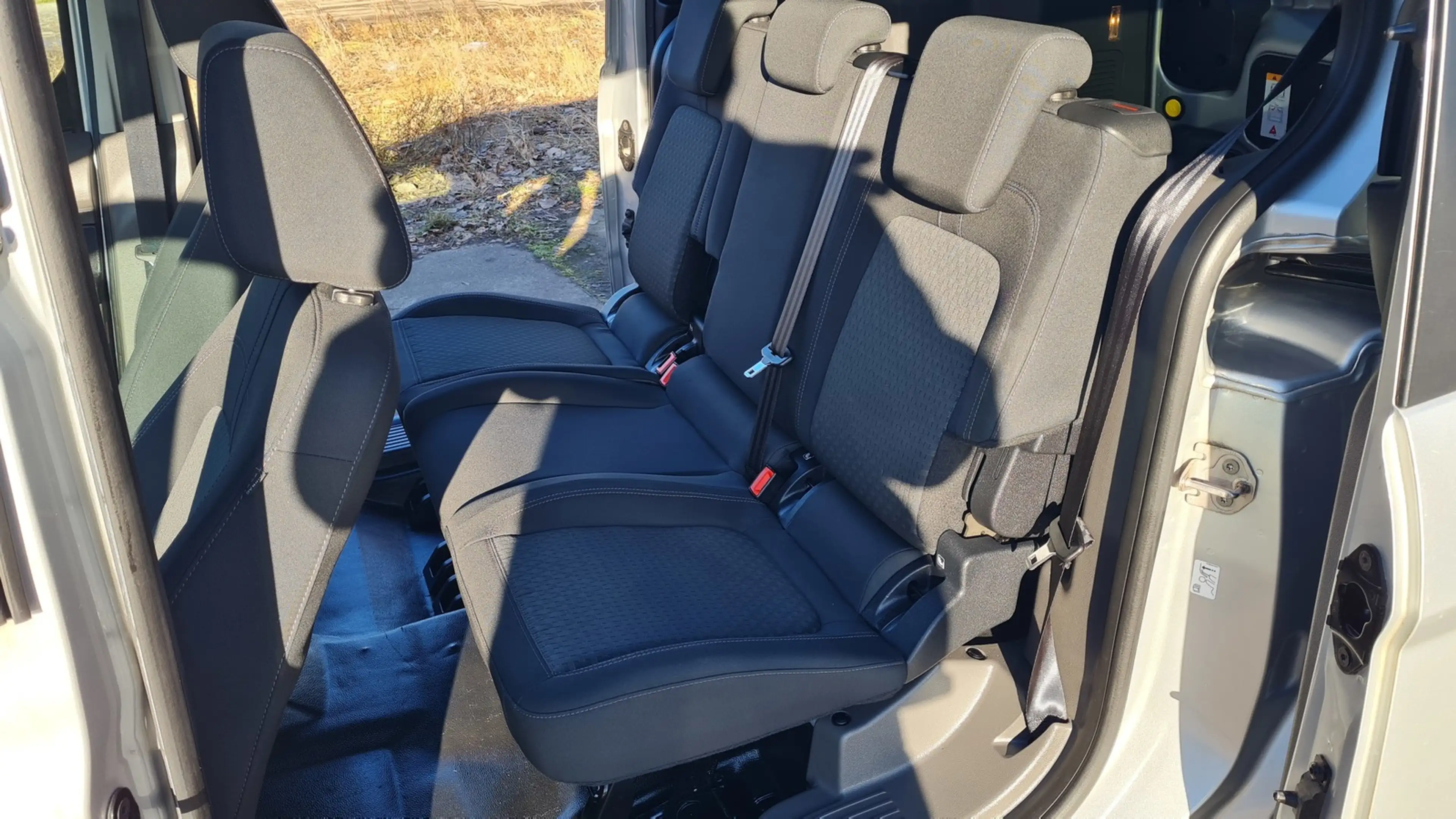 Ford Transit Connect 1.5 ECO BLUE + LANG+ KLIMA +1.HD — photo 11