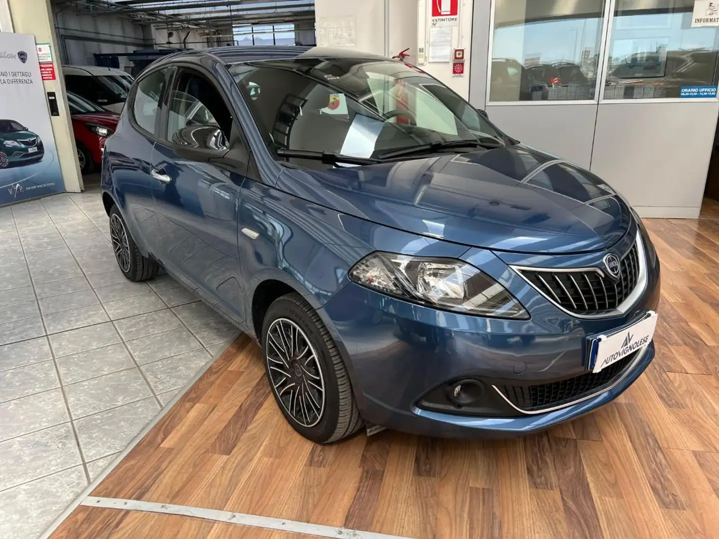 Lancia Ypsilon 1.0 FireFly 5 porte S&S Hybrid Gold - BELLISSIMA Grau - 1