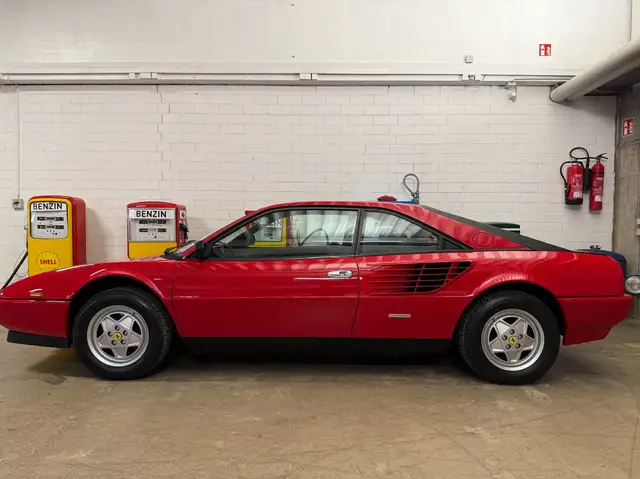 Ferrari Mondial 3.2