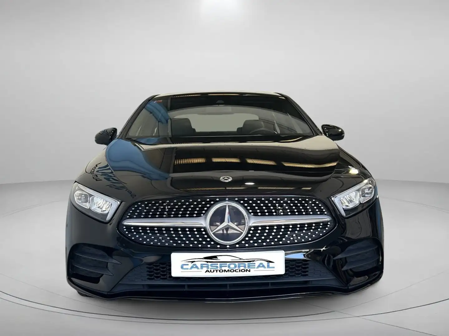 Mercedes-Benz A 250 Sedán e Schwarz - 2