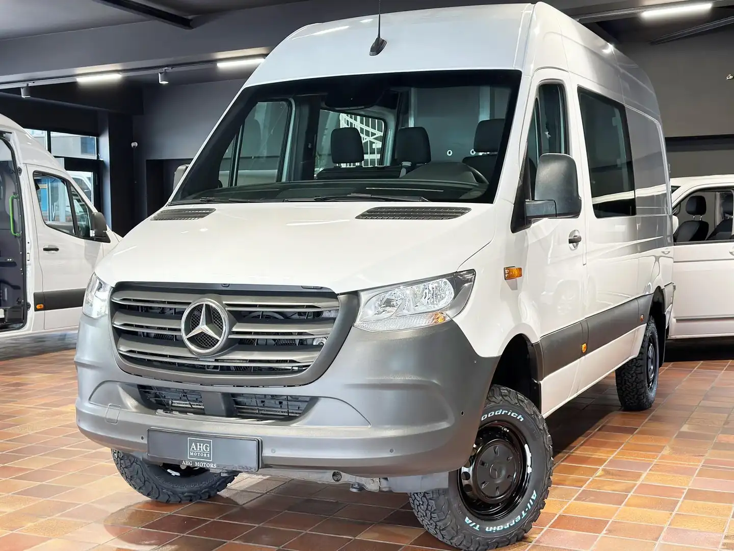Mercedes-Benz Sprinter ALLRAD SPRINTER 314 4X4 L2H2 MIXTO 6SITZE AHK2,8T Wit - 1