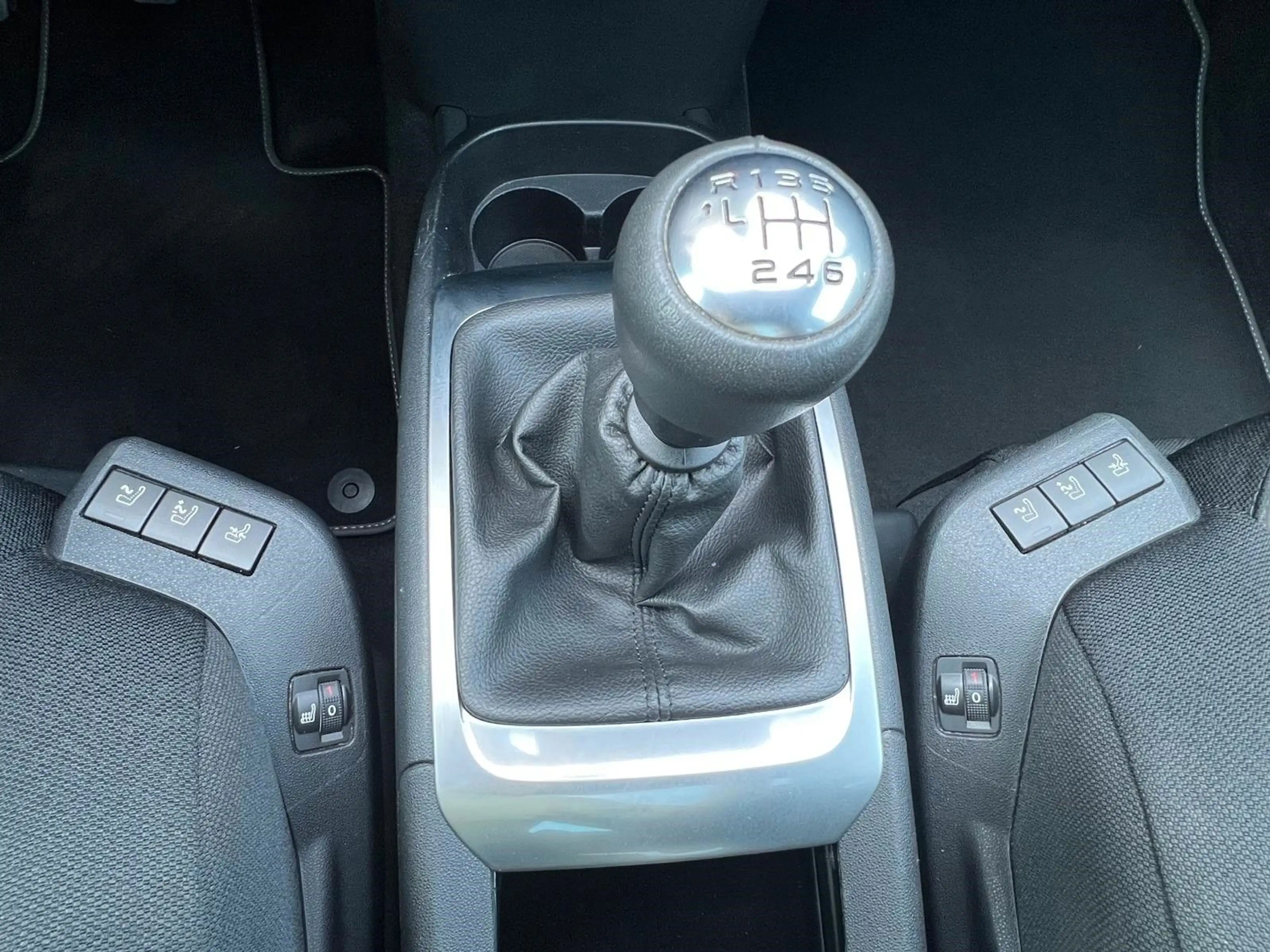 Citroen C4 SpaceTourer PureTech 130 Stop&Start SHINE — photo 10