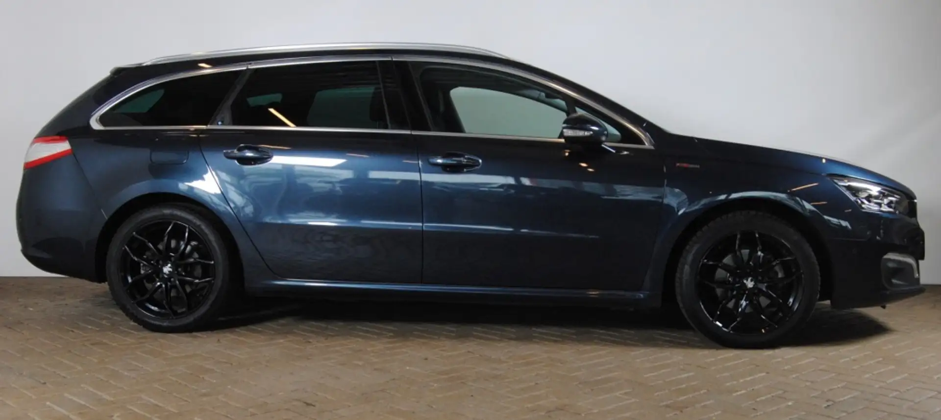 Peugeot 508 SW incl 6 maanden garantie 1.6 e-THP GT-line Bleu - 2