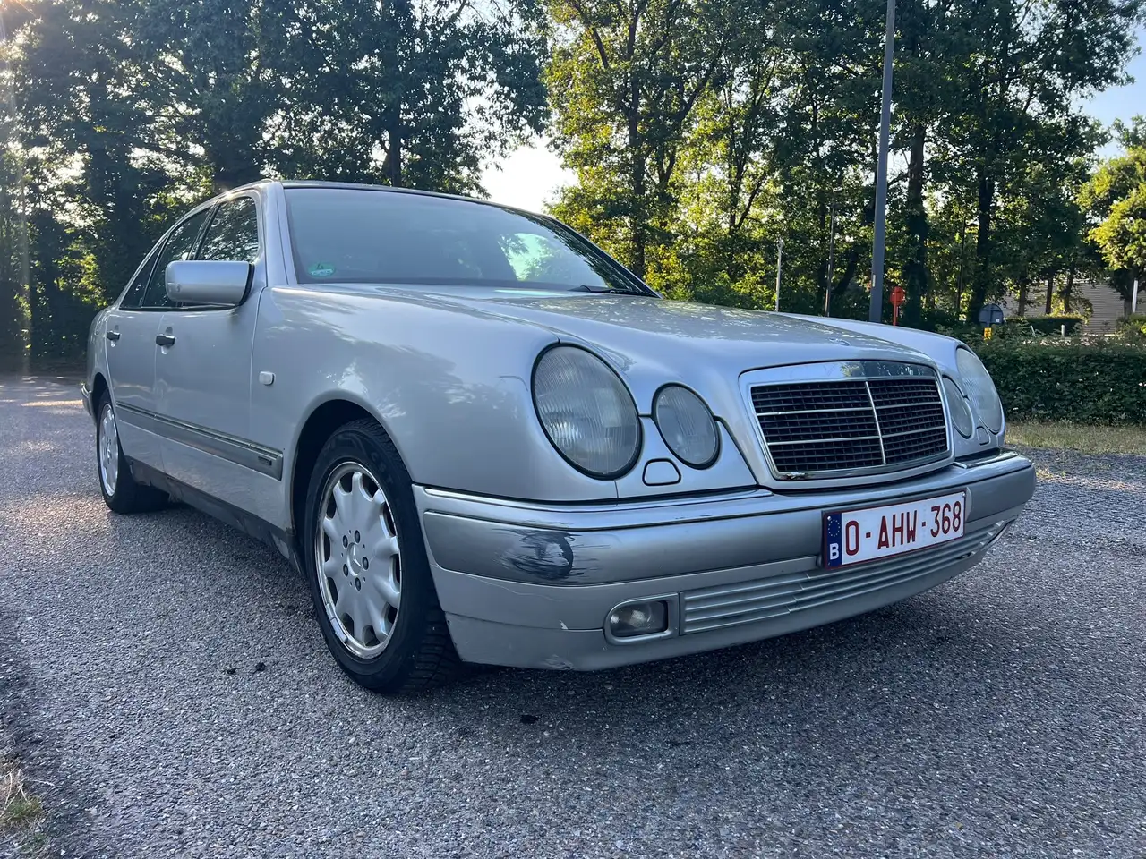 Mercedes-Benz E 280 Elegance, foto 3
