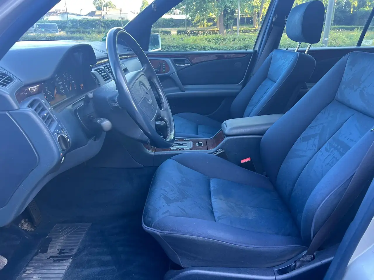Mercedes-Benz E 280 Elegance, foto 7