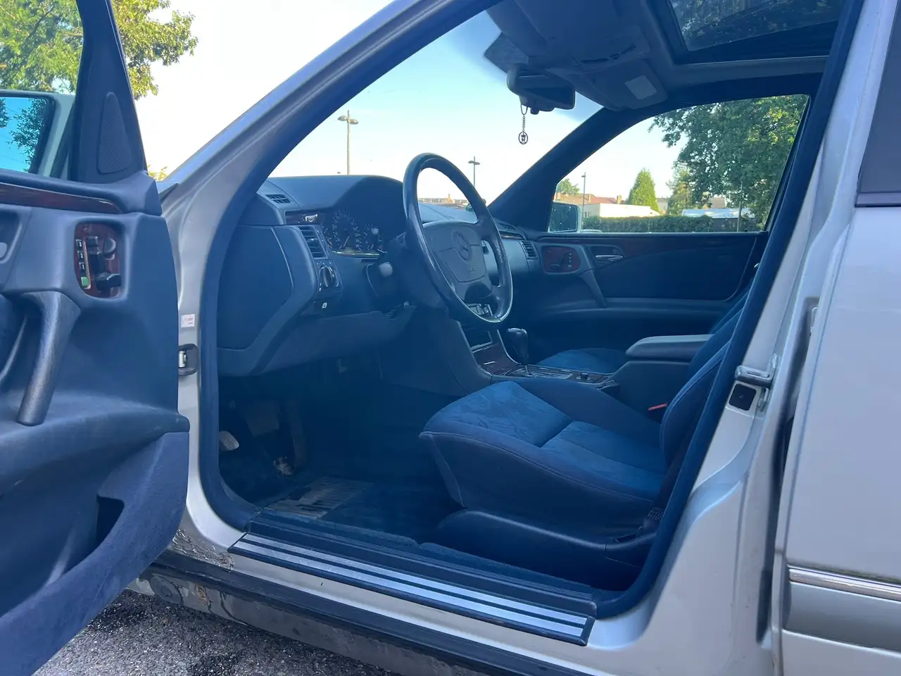Mercedes-Benz E 280 Elegance, foto 11