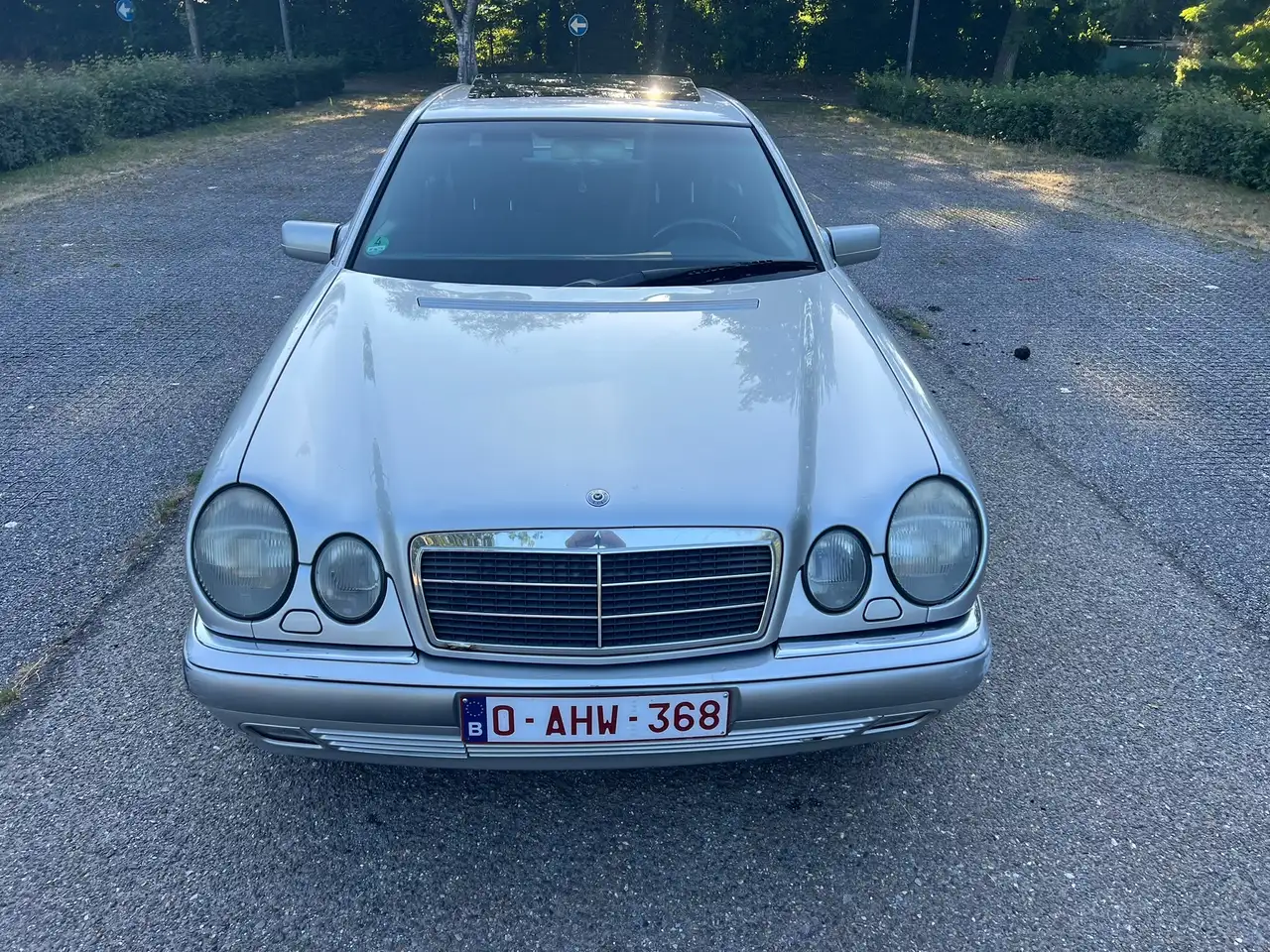 Mercedes-Benz E 280 Elegance, foto 2